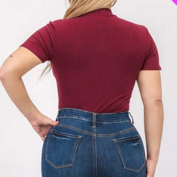 Plus‎ size ribbed short sleeve bodysuit - Picture 3 of 6